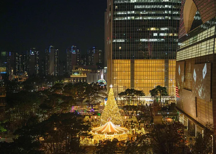 Lotte Hotel World